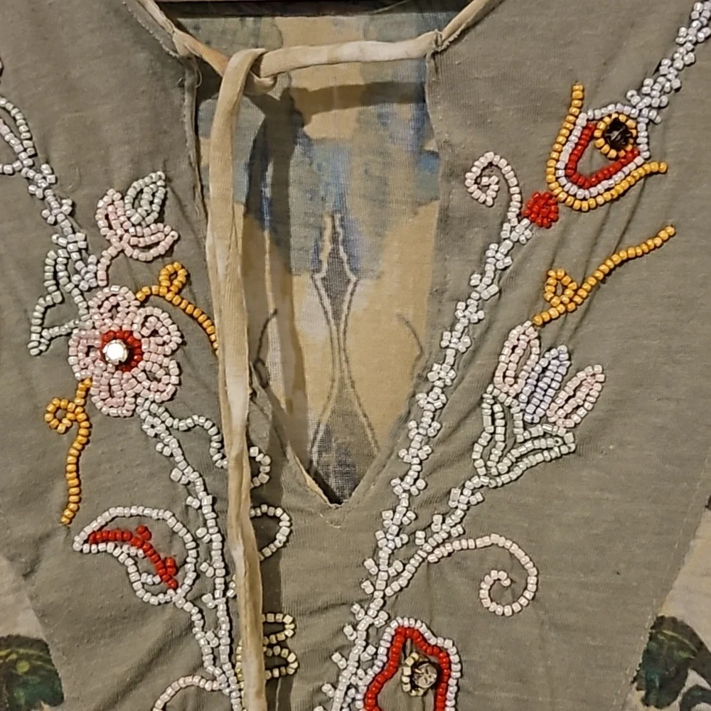 Top - Picture 2 of 4